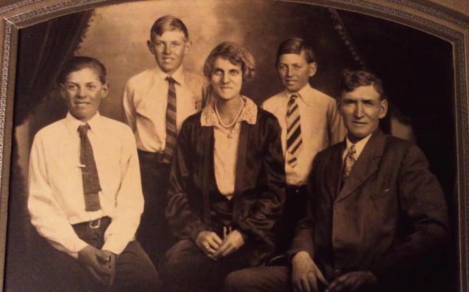 Vera Gleason Walter family Courtesy Photo