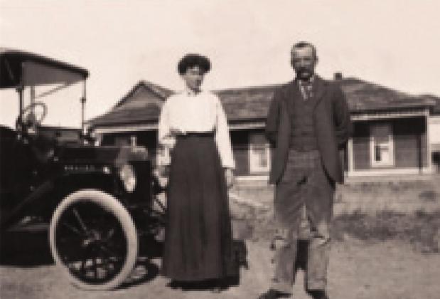 Charles Herny Horning married Lottie Larain Zastrow on November 22, 1903. Here they are pictured together in New Mexico. Courtesy Photo