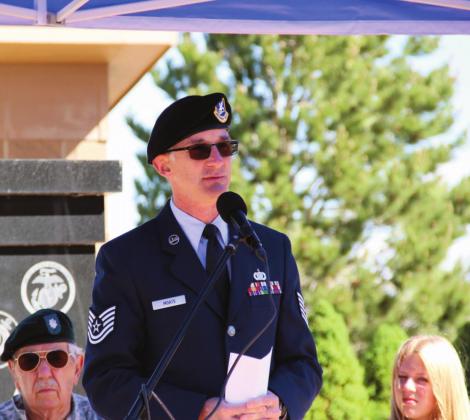 U.S. Air Force Veteran Jeff Moats speaks at a Memorial Day gathering. Photo by Terry Kraus