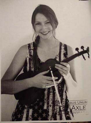 Champion fiddler Eavia Ryan to perform in Florence, Colorado on October 8. Courtesy Photo