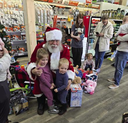 A steady stream of visitors made their way to talk with Santa at the Greenhorn Valley Ace Hardware on Saturday, December 13. Courtesy Photo