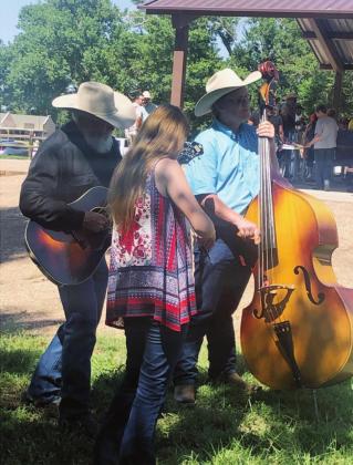 2021 Year in Review, Third Quarter - Best Photograph, by Cheryl Johnson Huban, catches the Greenhorn Valley Appreciation Picnic at its best. Photo by Cheryl Johnson Huban