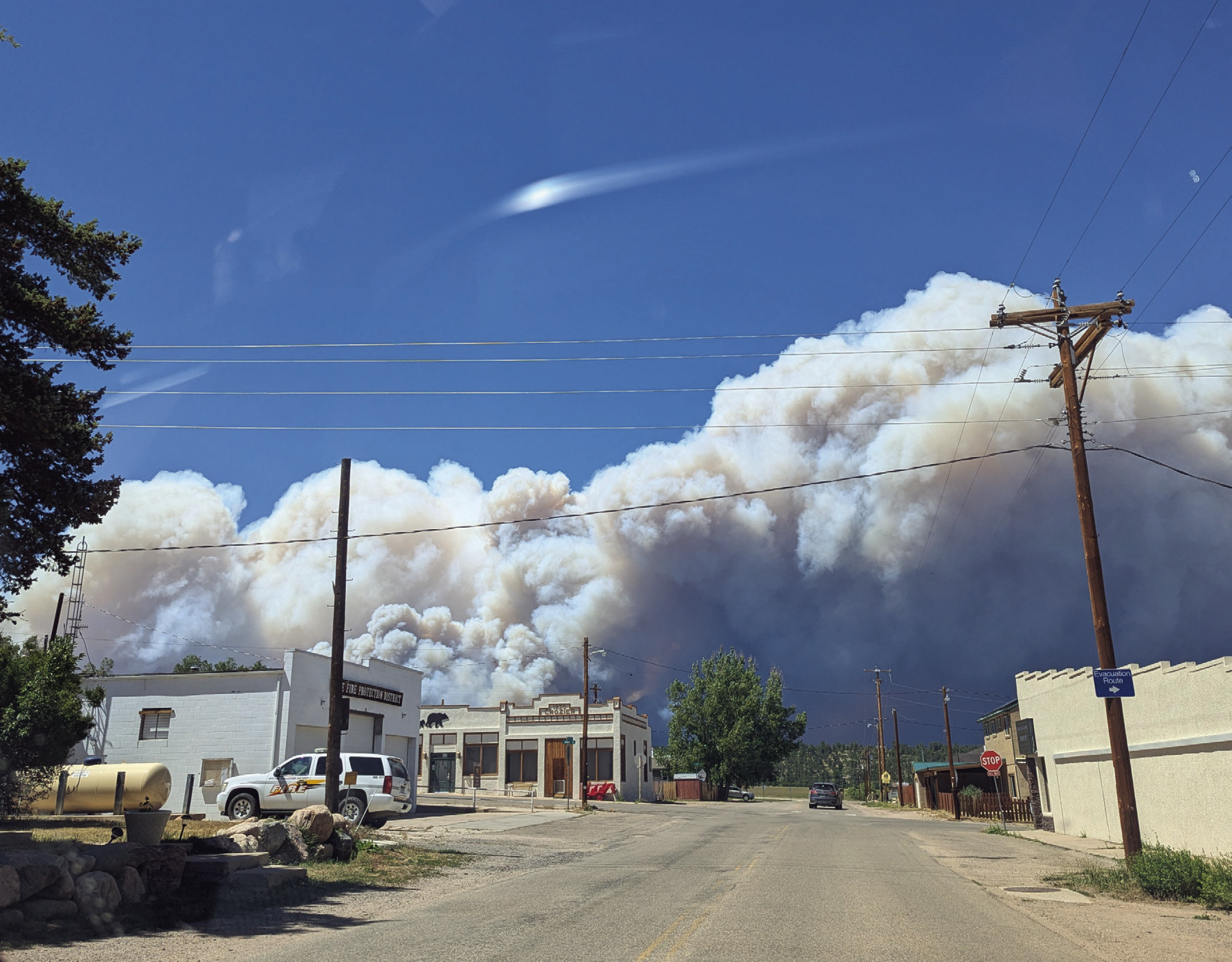 The Aspen Acres Fire from Main Street in Rye prior to the town’s evacuation order was issued, along with multiple communities on Monday, June 29. Photo courtesy of Deb Straub
