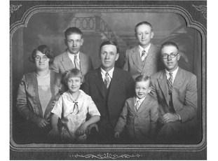 Ridenour Frank Orval and Dora Beckwith family Courtesy Photo