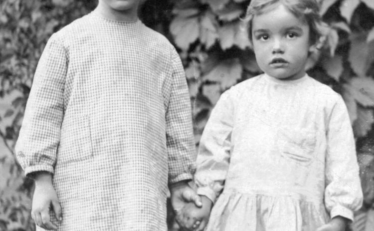 1910 Patterson Helen Dorothy Bowen Art Patterson step-daughters Courtesy Image